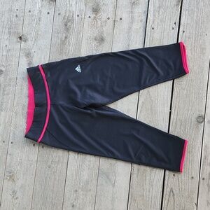 Adidas Climalite Medium 8-10 Cropped Fitted Legging Capri Black and Pink